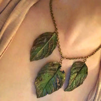 Whirling Leaves Necklace (3 leaves)